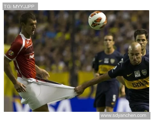 足球明星童年趣事揭秘那些年他们的搞笑瞬间与成长故事